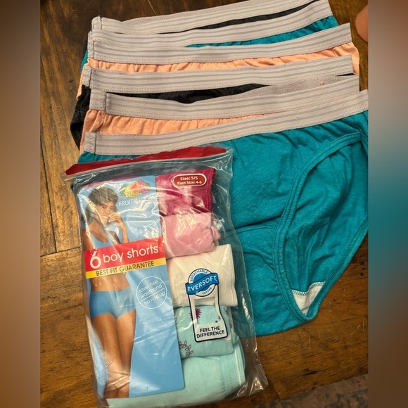 11 pair fruit of the loom panties 5 /S NWT - Picture 1 of 5